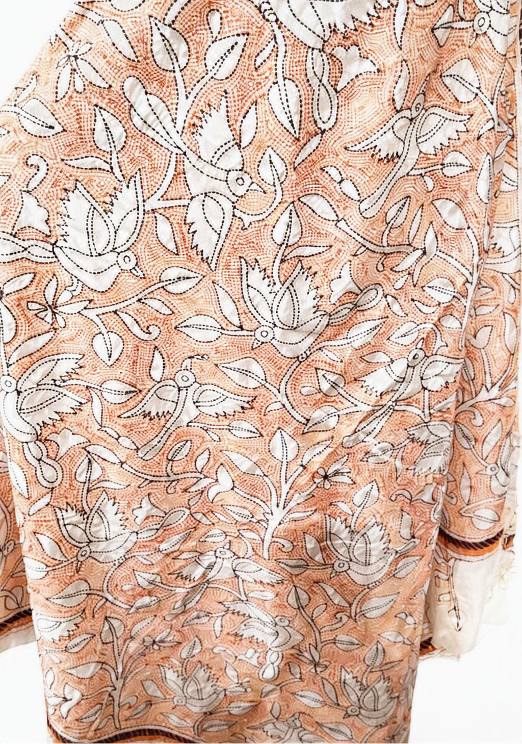 Beige Wilderness Floral Drape Blended Bangalore Silk Kantha Stitch Saree with Blouse Piece